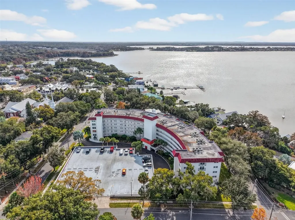601 N Mcdonald Street Mount Dora FL 32757