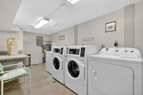 601 N Mcdonald Street Mount Dora FL 32757