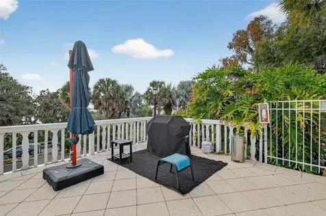 601 N Mcdonald Street Mount Dora FL 32757