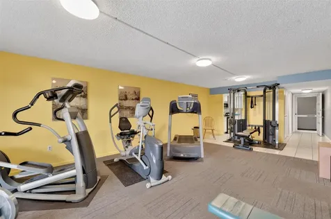 601 N Mcdonald Street Mount Dora FL 32757