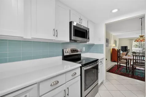 601 N Mcdonald Street Mount Dora FL 32757