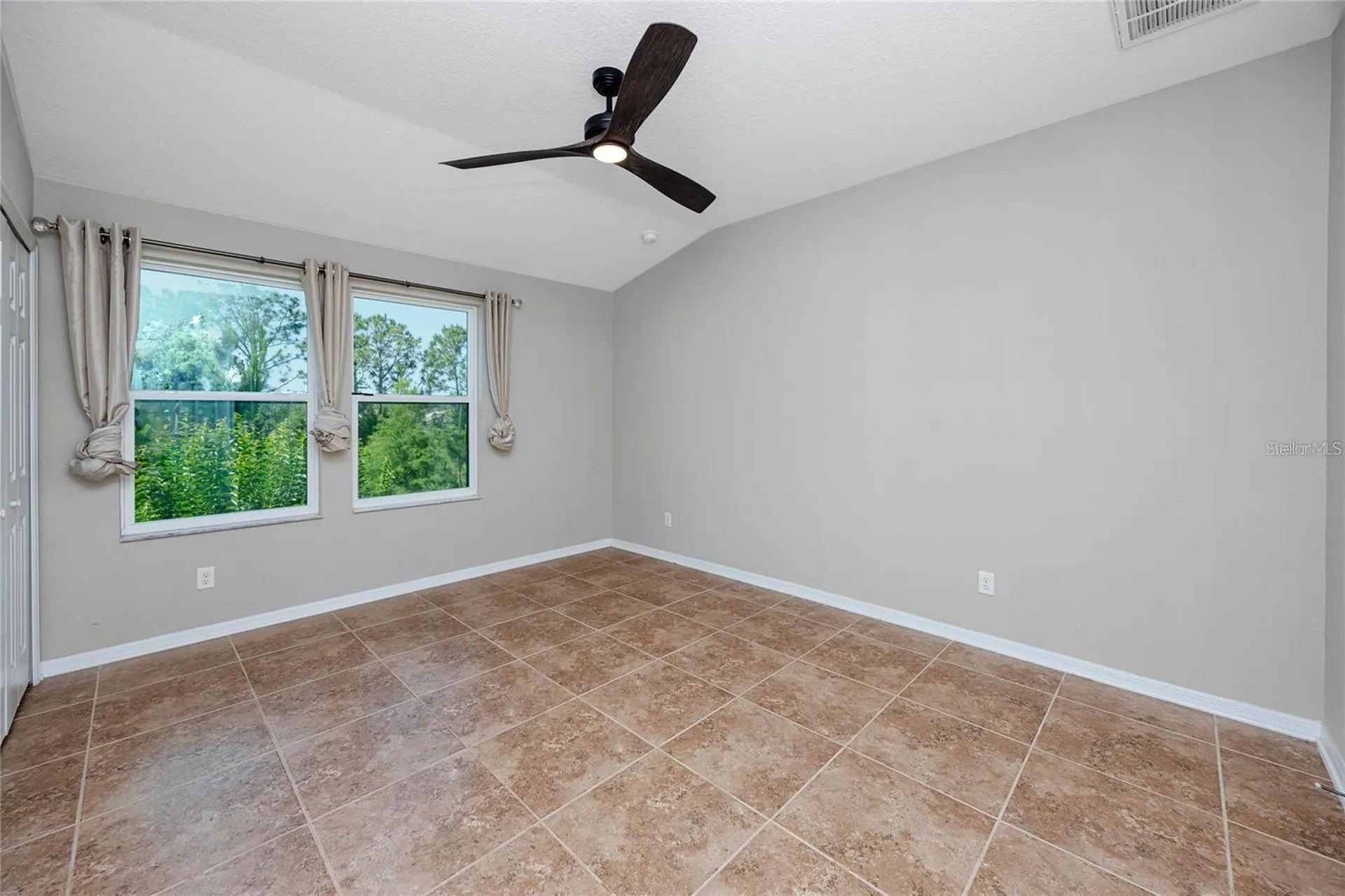 11454 Crowned Sparrow Lane Tampa FL 33626
