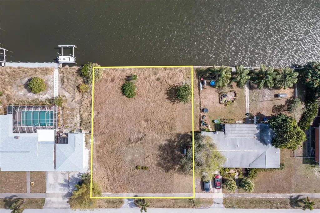 109 Baldwin Court SE Port Charlotte FL 33952