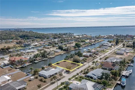 109 Baldwin Court SE Port Charlotte FL 33952