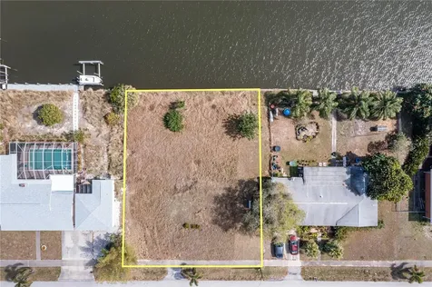 109 Baldwin Court SE Port Charlotte FL 33952