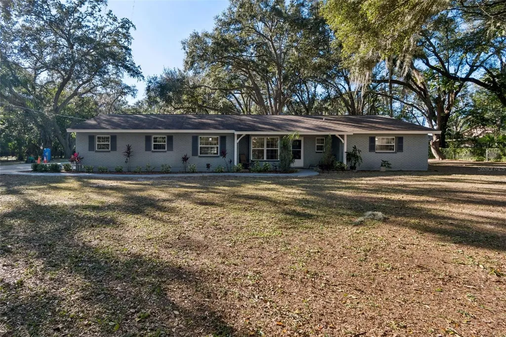9628 Davis Road Tampa FL 33637