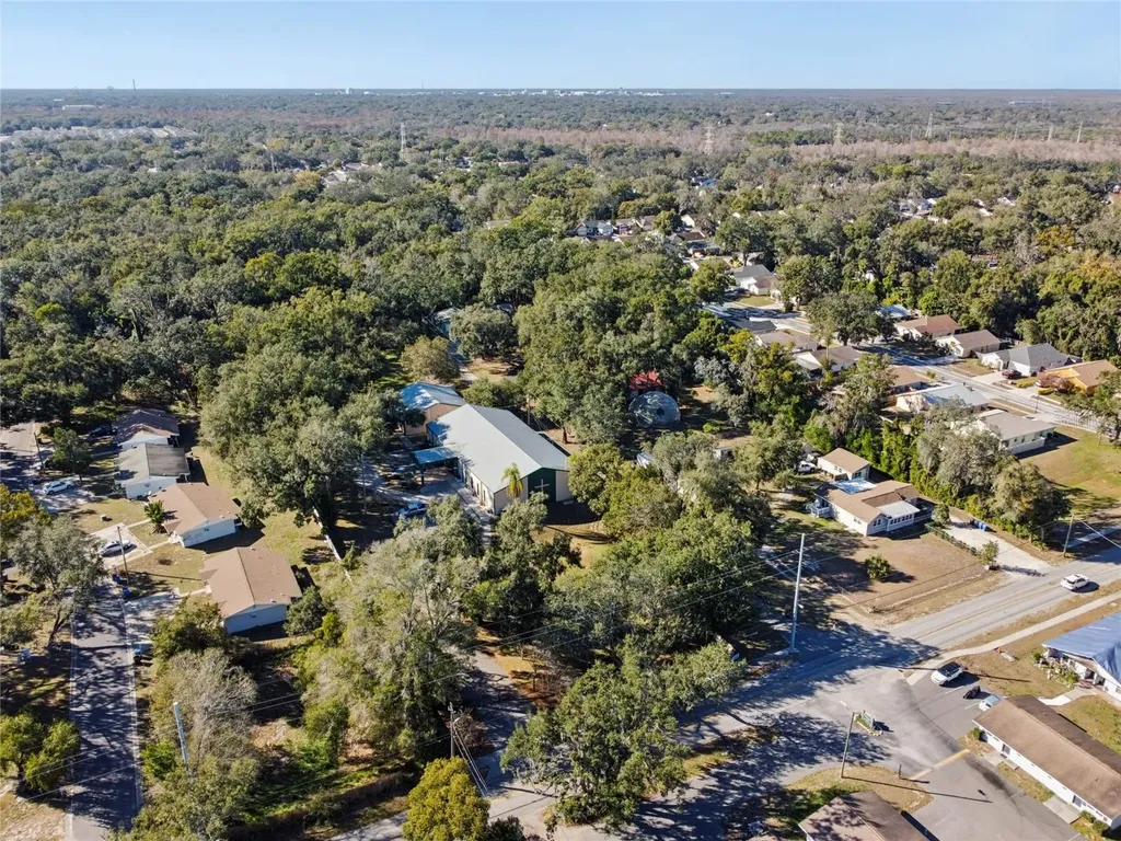 9628 Davis Road Tampa FL 33637