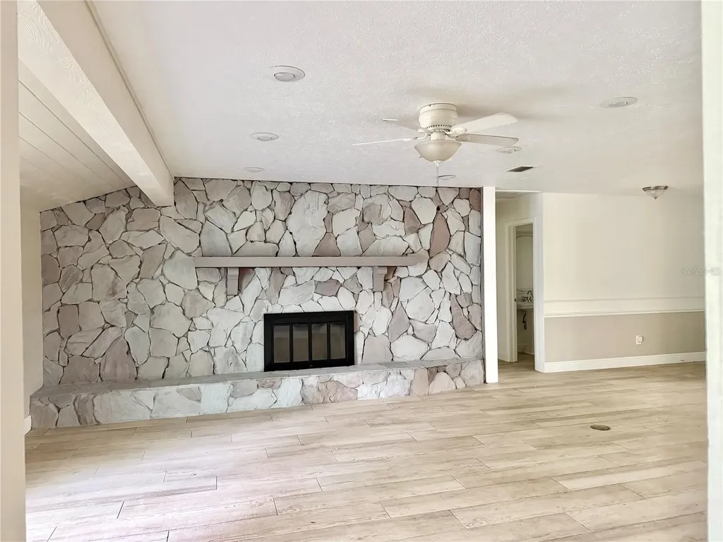 9628 Davis Road Tampa FL 33637