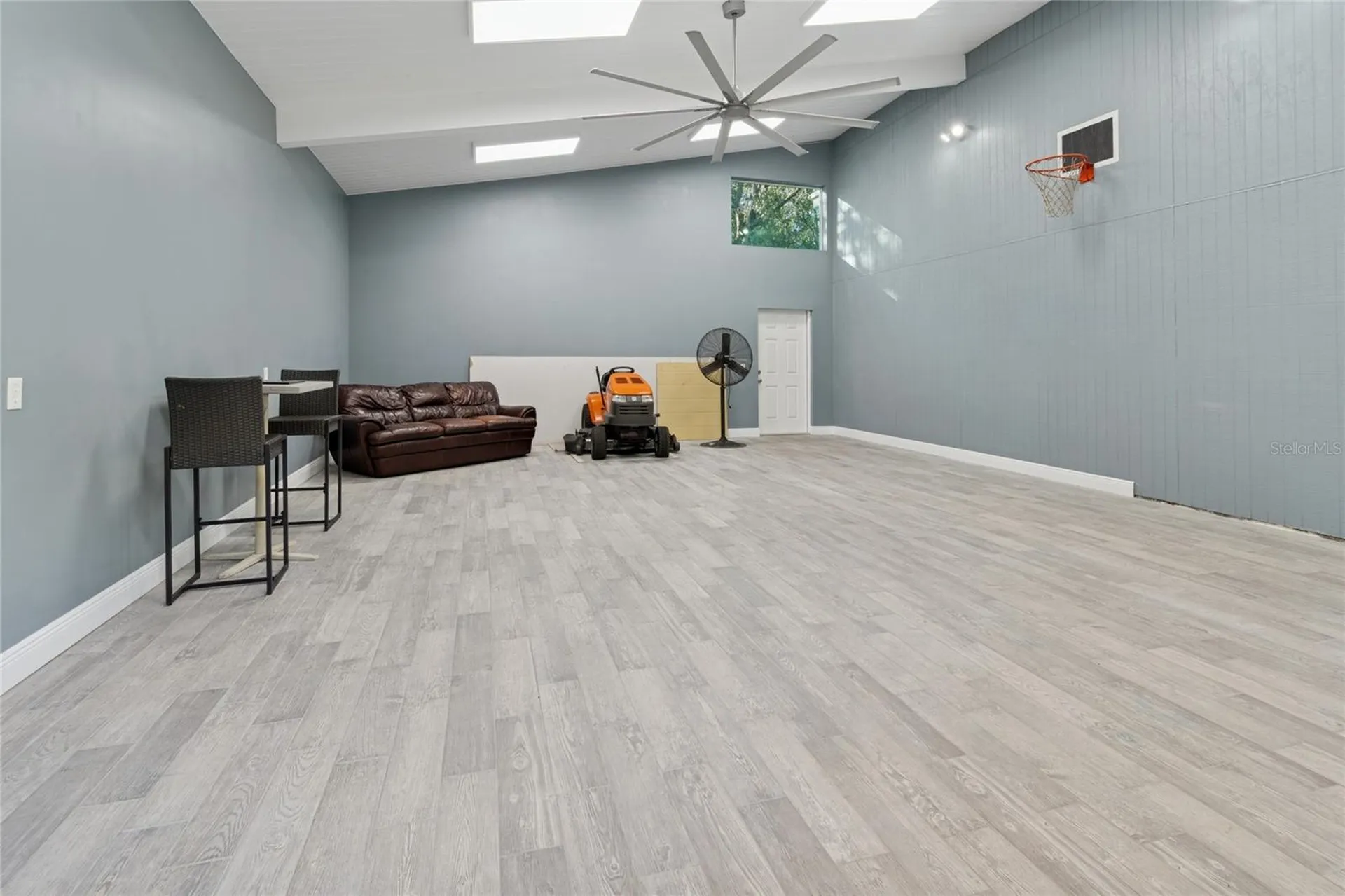 9628 Davis Road Tampa FL 33637