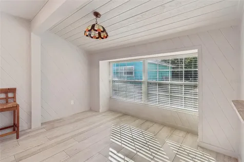 9628 Davis Road Tampa FL 33637