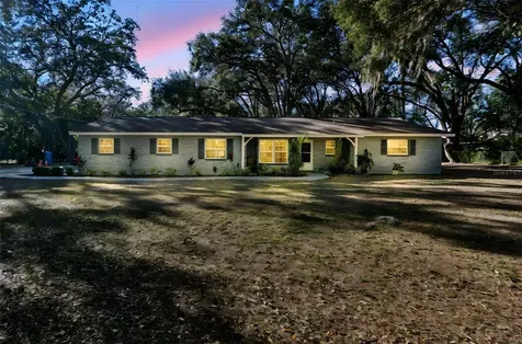 9628 Davis Road Tampa FL 33637