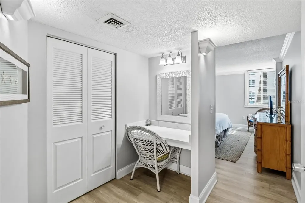 5916 Midnight Pass Road Sarasota FL 34242