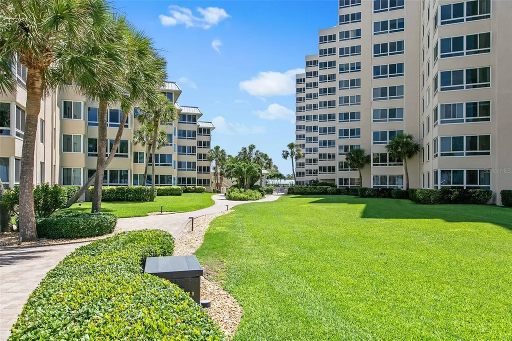 5916 Midnight Pass Road Sarasota FL 34242