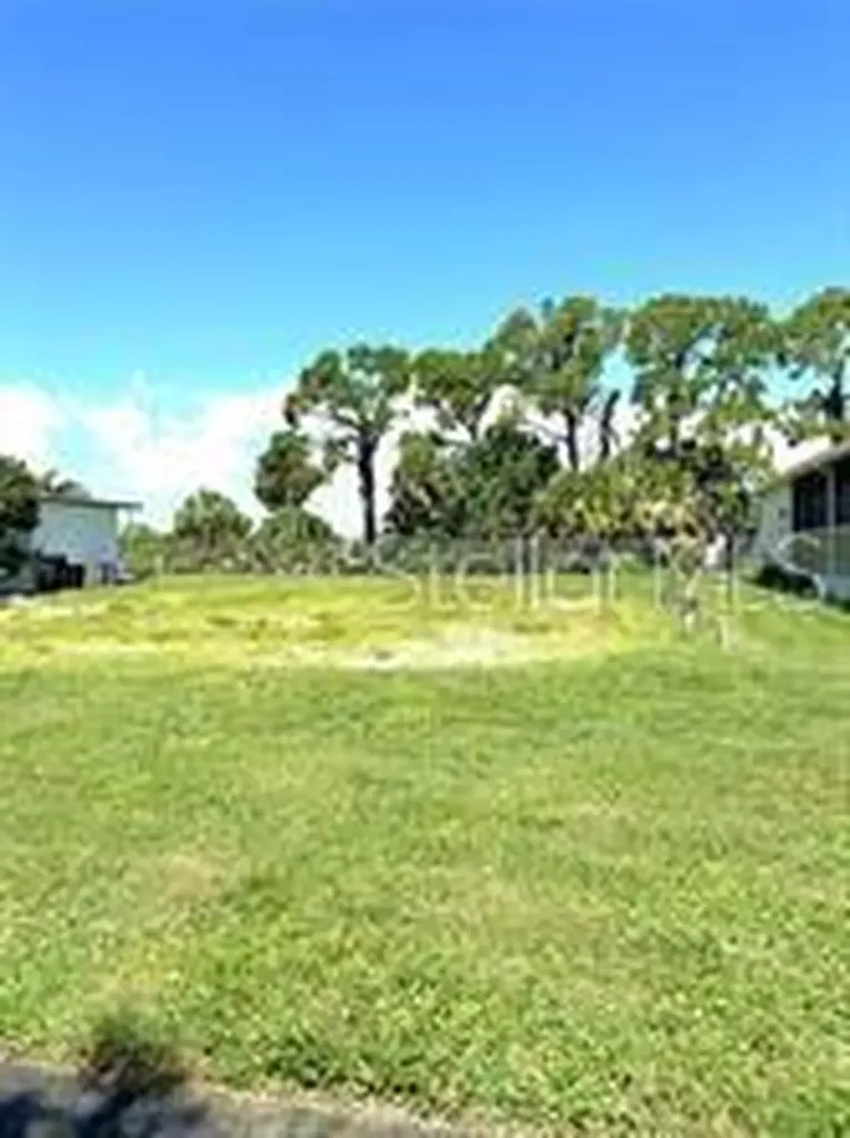 208 La Costa North Port FL 34287