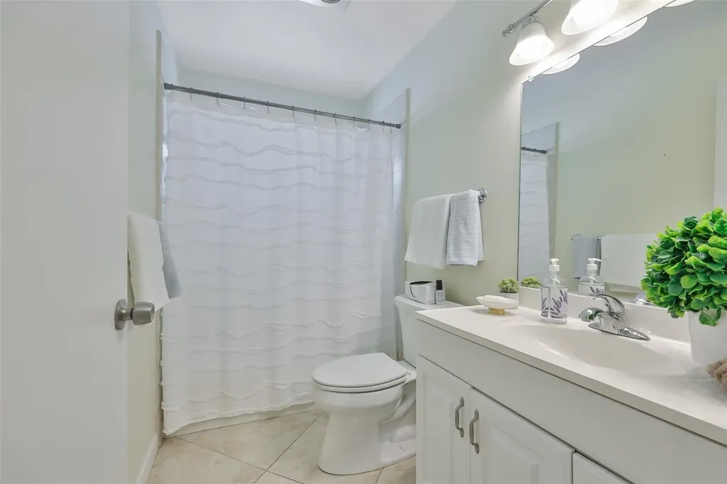 1520 Danbury Drive Sun City Center FL 33573
