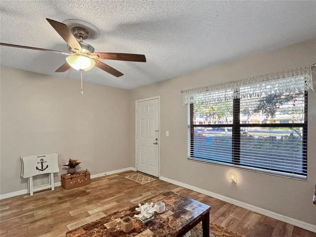 515 30th Avenue W Bradenton FL 34205