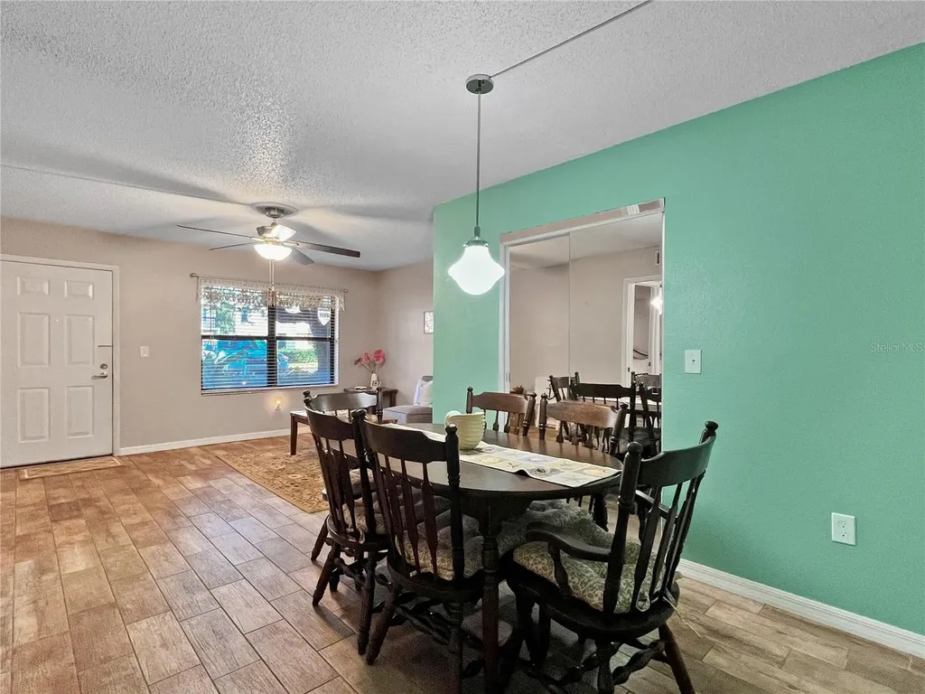 515 30th Avenue W Bradenton FL 34205