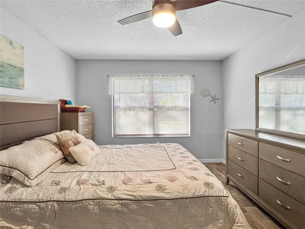 515 30th Avenue W Bradenton FL 34205