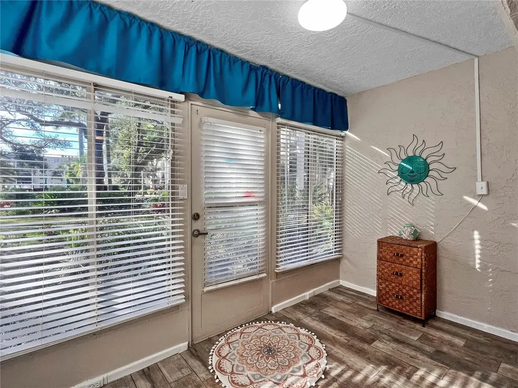 515 30th Avenue W Bradenton FL 34205