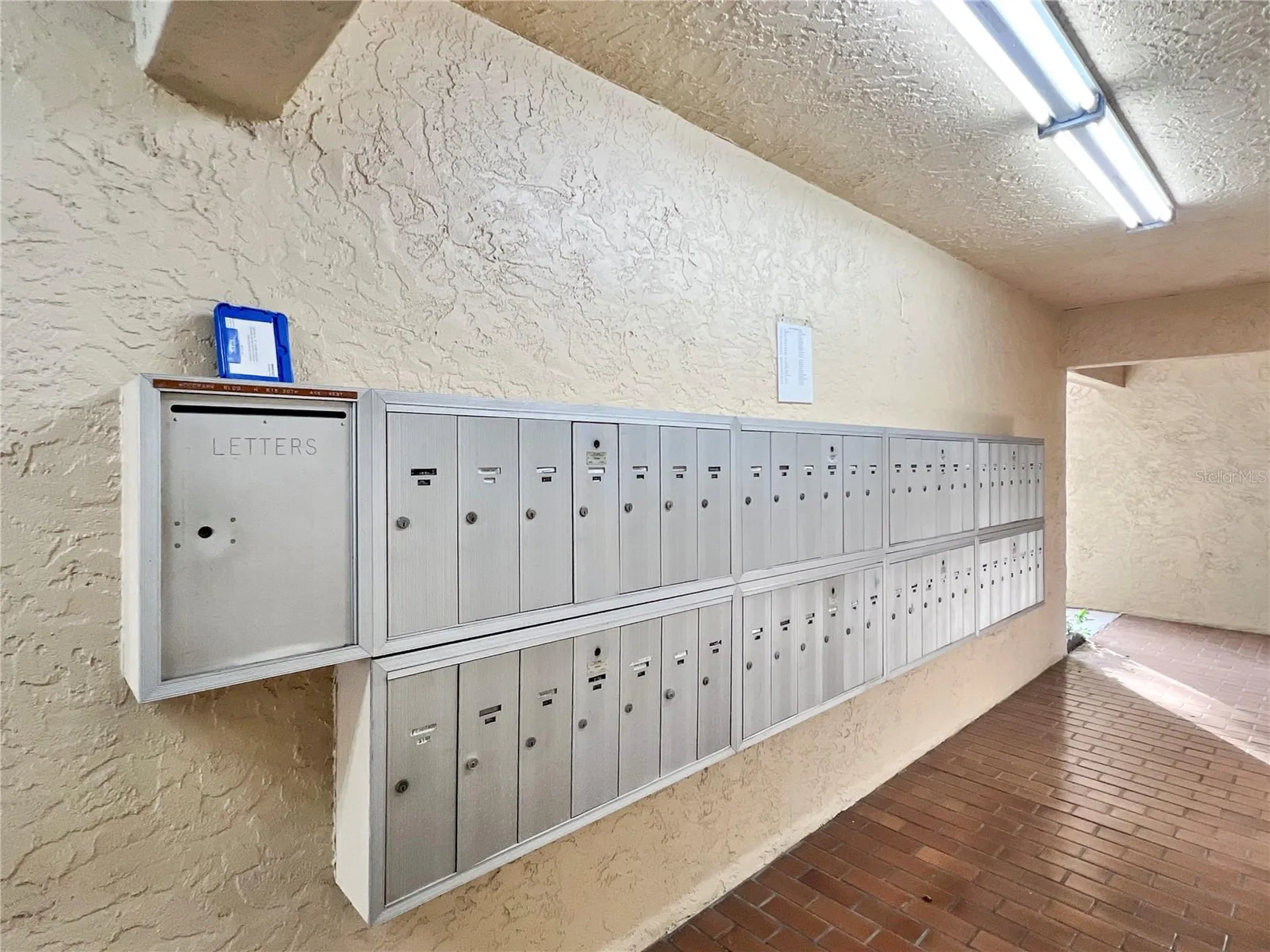 515 30th Avenue W Bradenton FL 34205