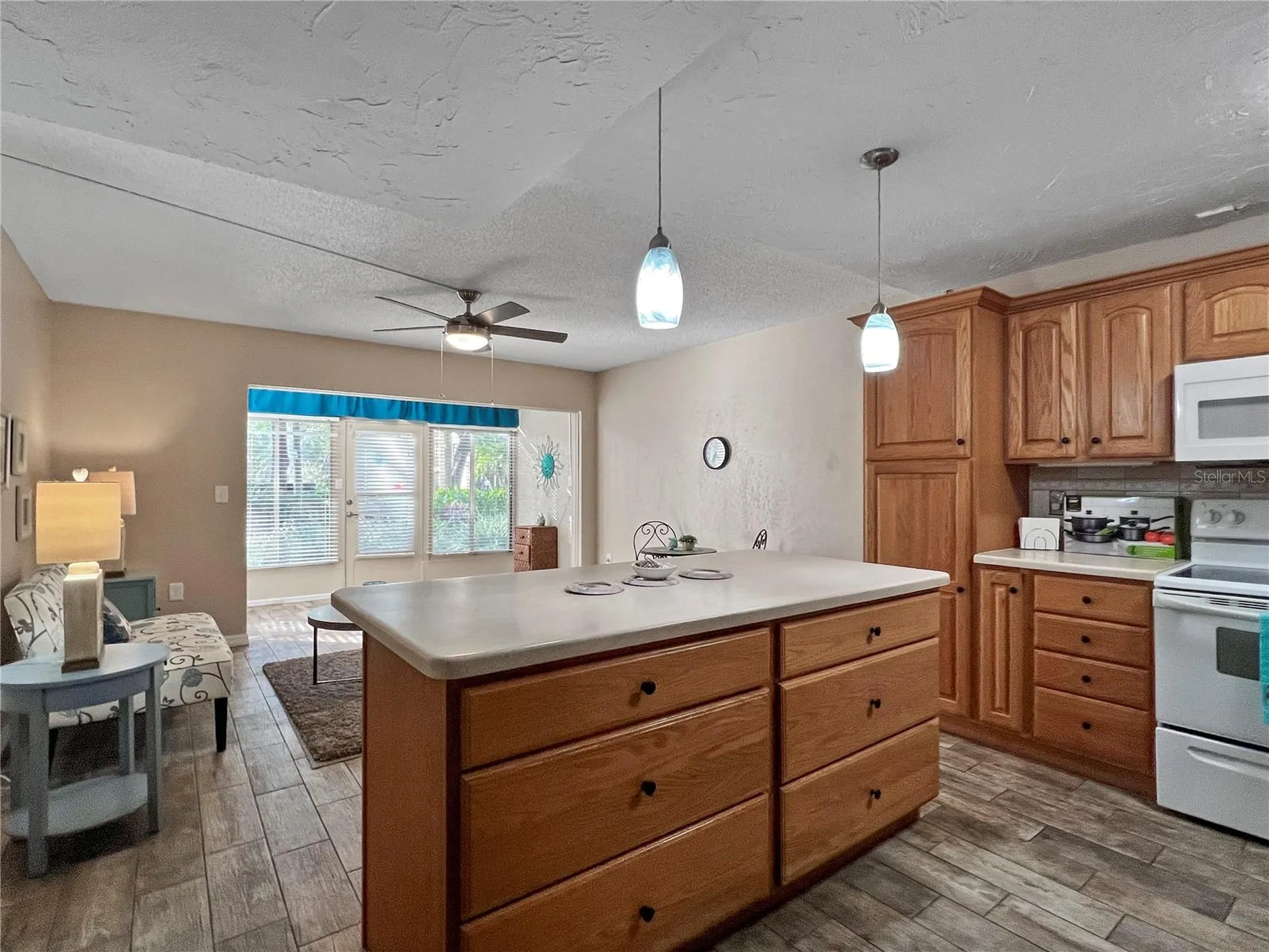 515 30th Avenue W Bradenton FL 34205