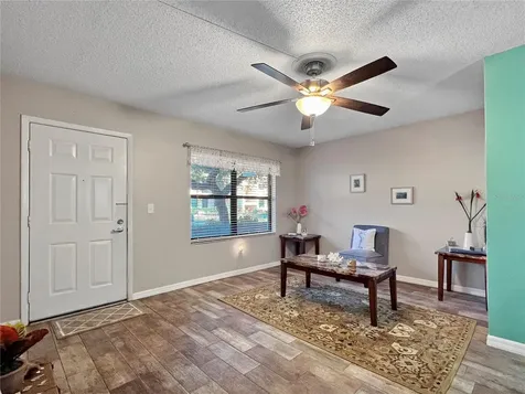 515 30th Avenue W Bradenton FL 34205