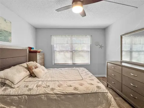 515 30th Avenue W Bradenton FL 34205