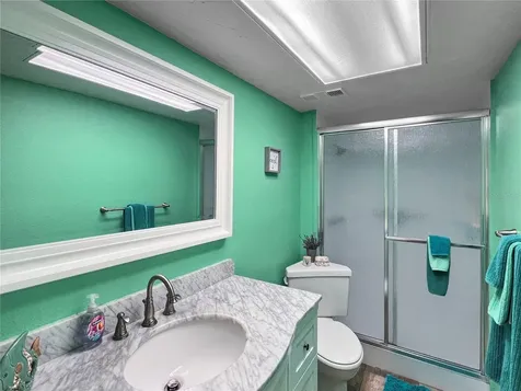 515 30th Avenue W Bradenton FL 34205
