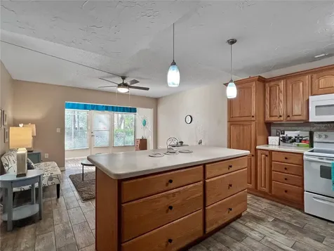 515 30th Avenue W Bradenton FL 34205