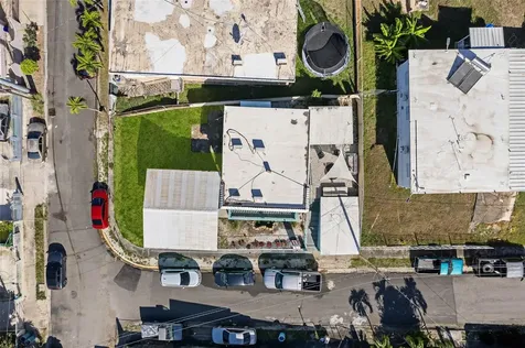 Solar 124 Calle 4 Yauco PR 00698