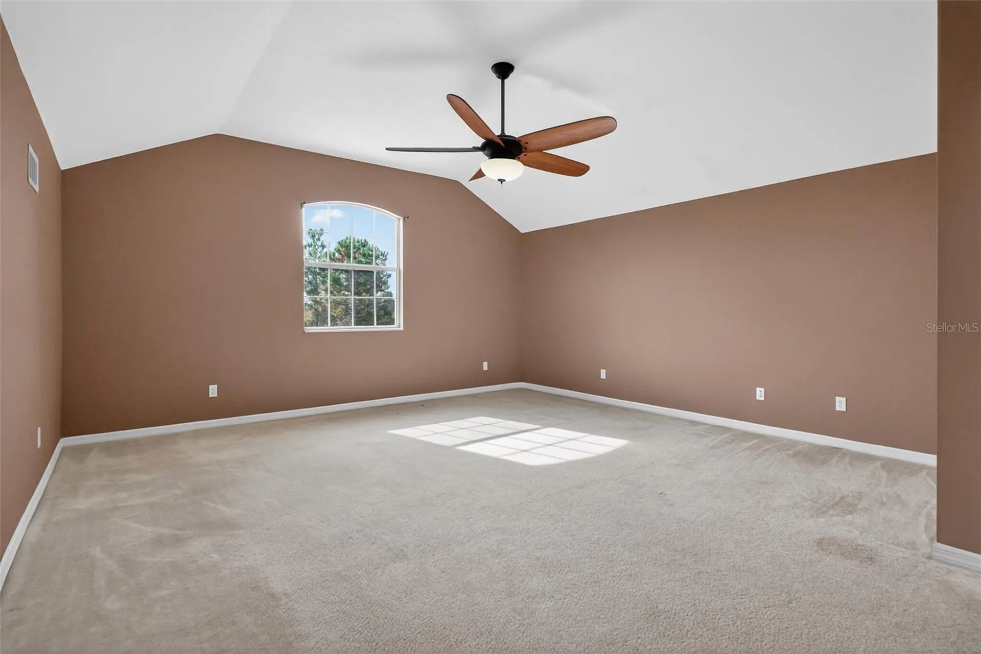 18 Lewiston Court Palm Coast FL 32137