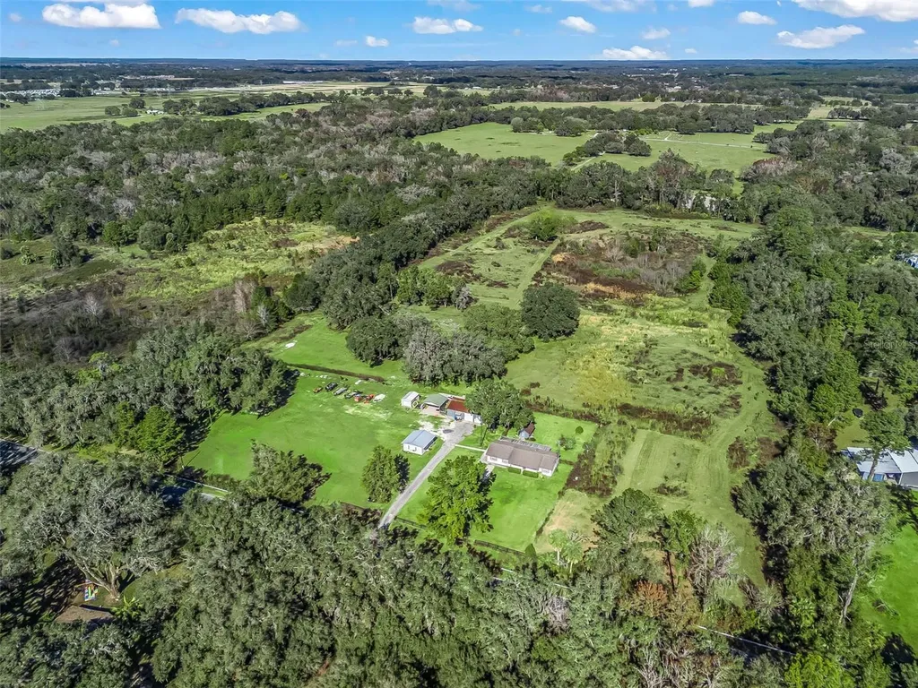 2082 Cr 44a Wildwood FL 34785