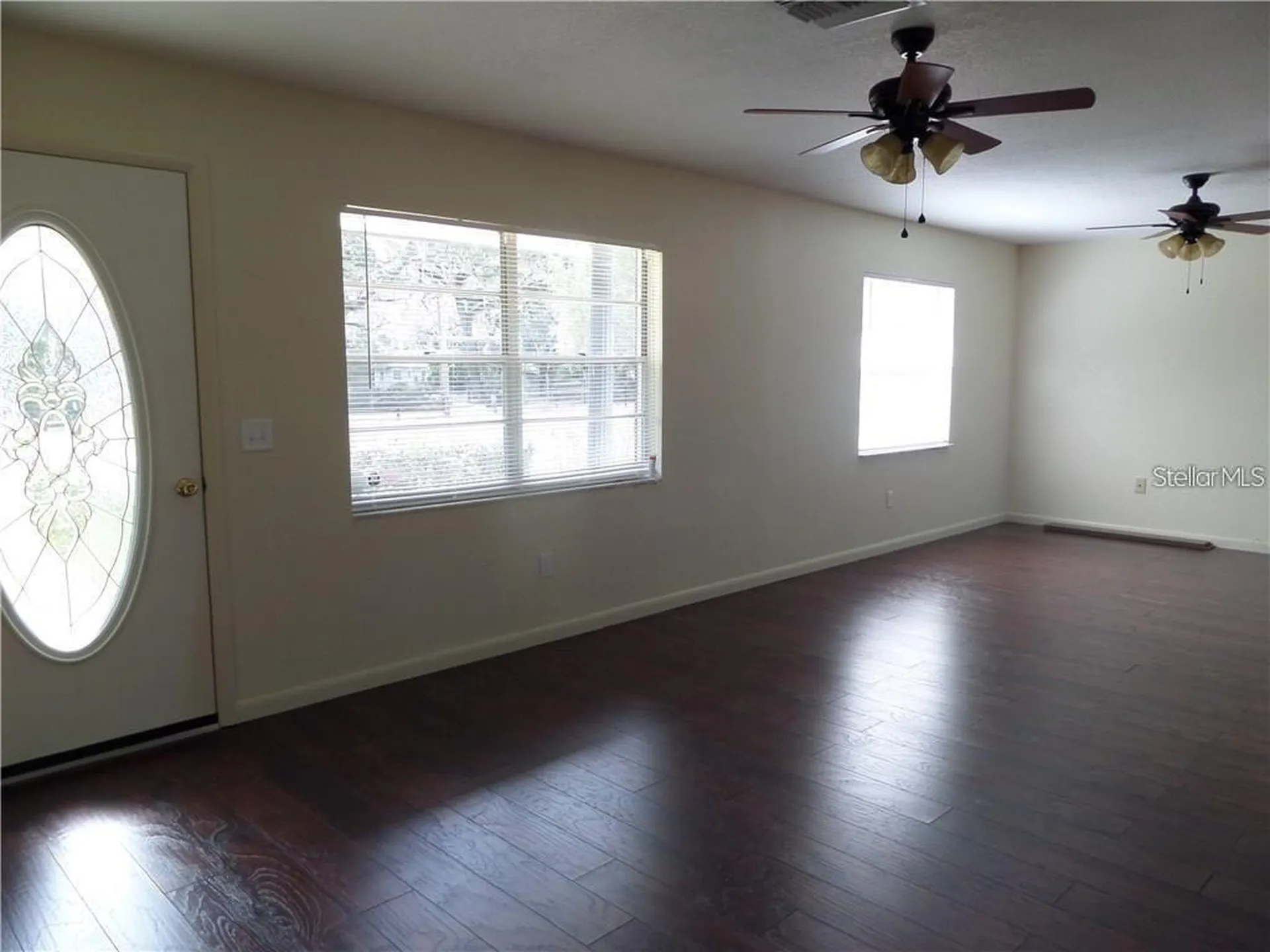 2082 Cr 44a Wildwood FL 34785