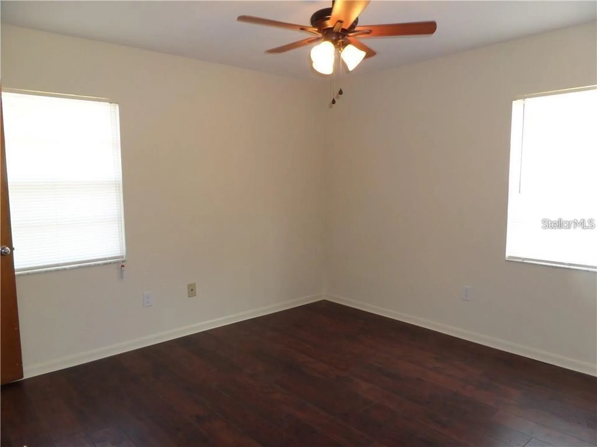 2082 Cr 44a Wildwood FL 34785