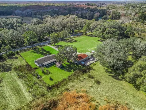 2082 Cr 44a Wildwood FL 34785