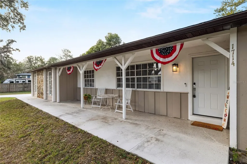 1714 SE 7th Avenue Ocala FL 34471
