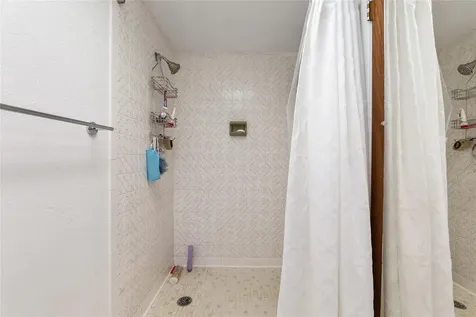 1714 SE 7th Avenue Ocala FL 34471