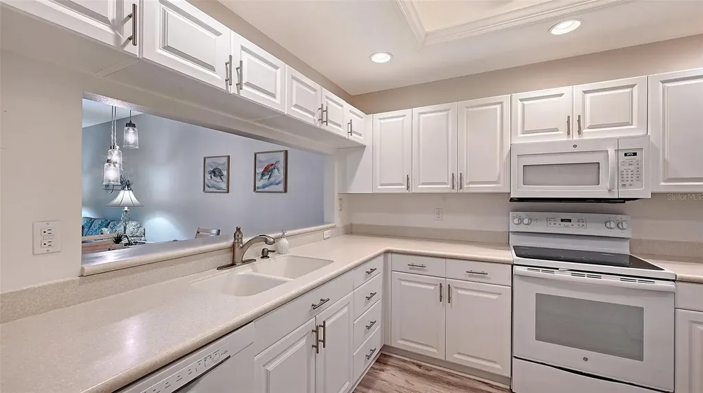 8750 Olde Hickory Avenue Sarasota FL 34238
