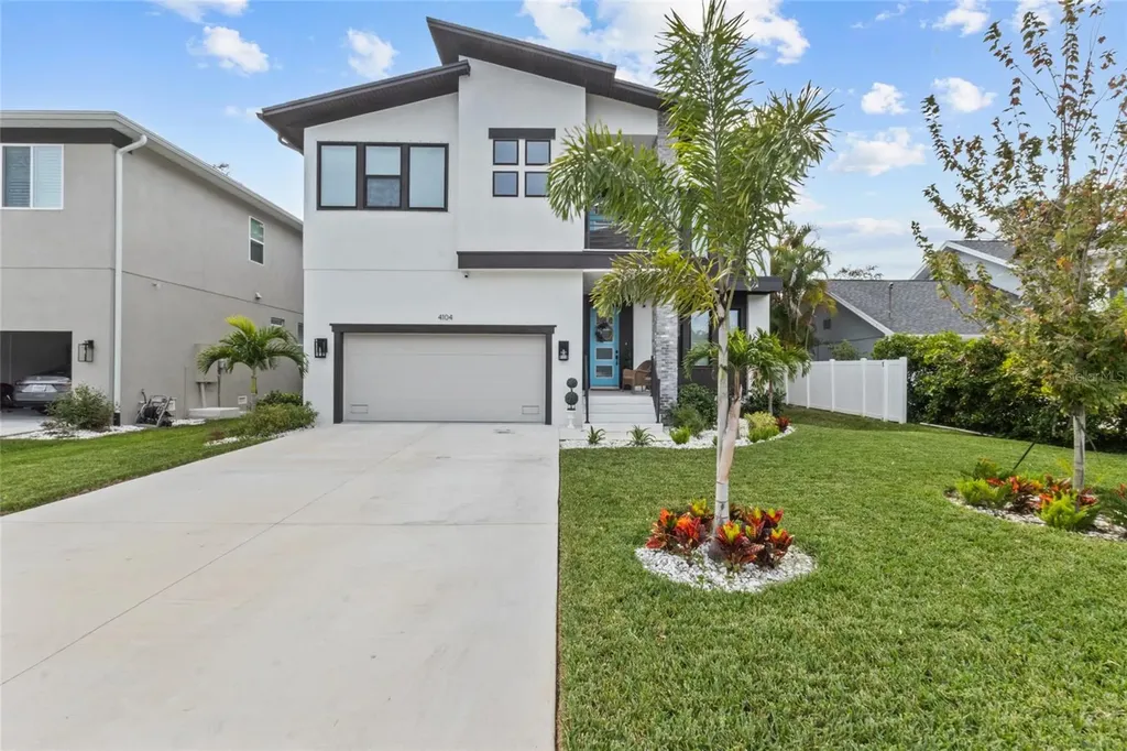 4104 W Cleveland Street Tampa FL 33609