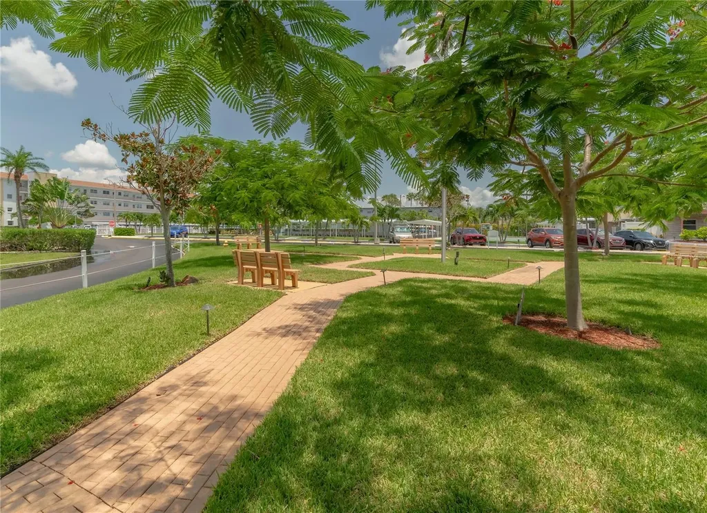 2960 59th Street S Gulfport FL 33707