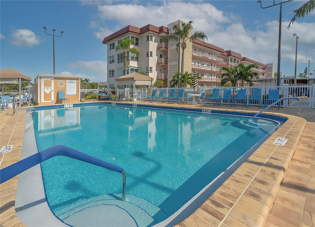 2960 59th Street S Gulfport FL 33707