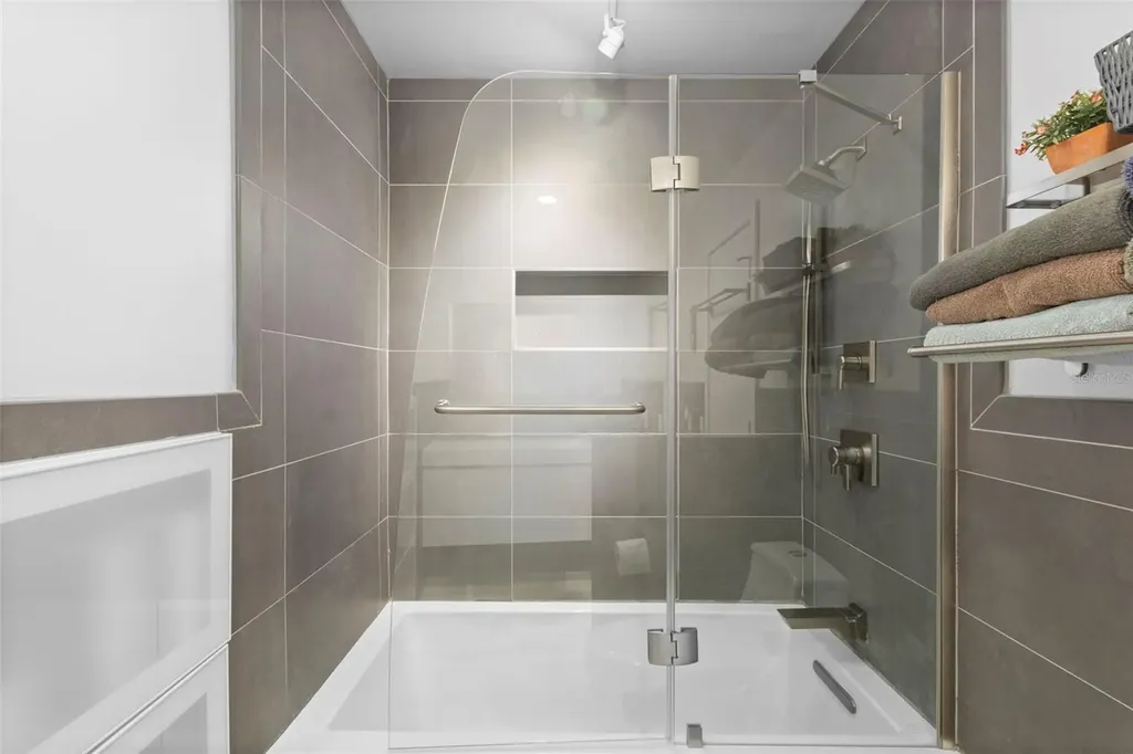 385 E Country Circle Drive Port Orange FL 32128