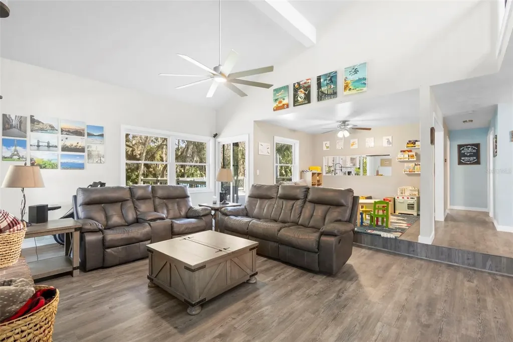 385 E Country Circle Drive Port Orange FL 32128