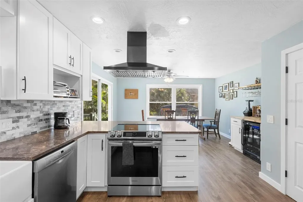 385 E Country Circle Drive Port Orange FL 32128