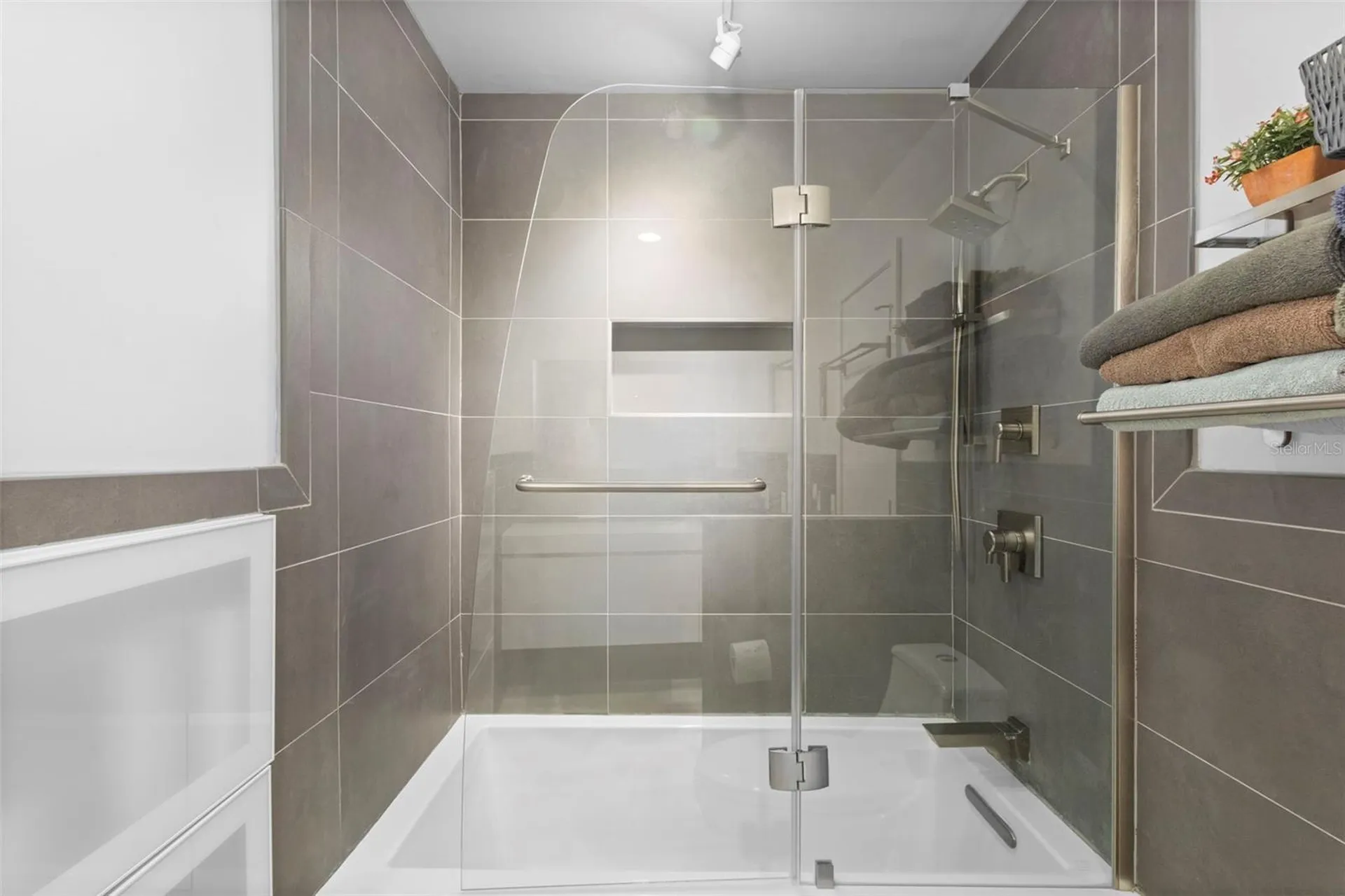 385 E Country Circle Drive Port Orange FL 32128