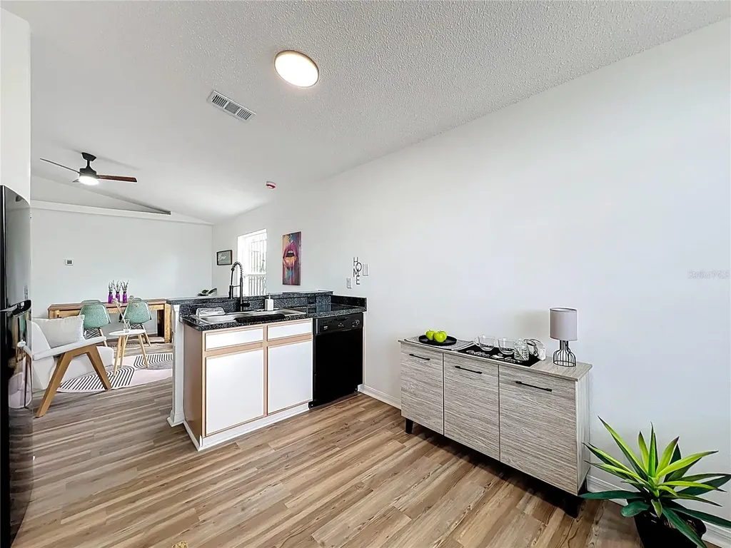 1715 Pointe Ridge Court Orlando FL 32808