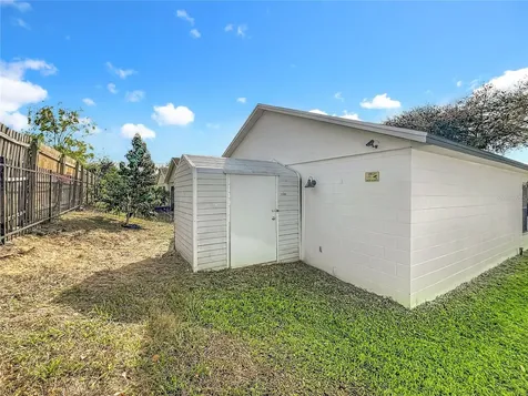 1715 Pointe Ridge Court Orlando FL 32808