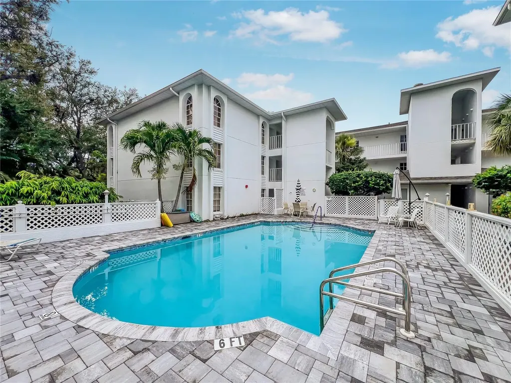 6304 Pointe West Boulevard Bradenton FL 34209