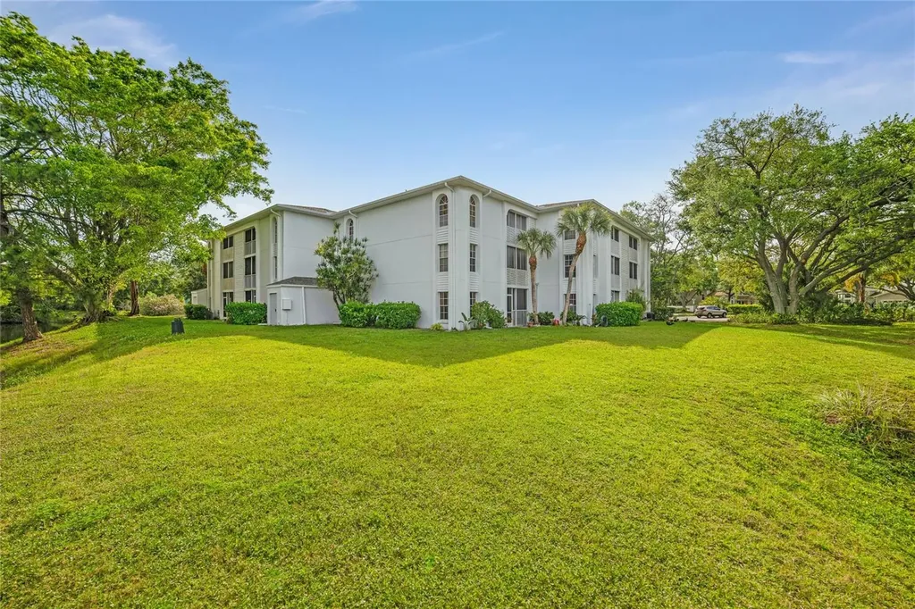6304 Pointe West Boulevard Bradenton FL 34209