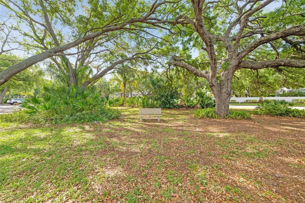 6304 Pointe West Boulevard Bradenton FL 34209